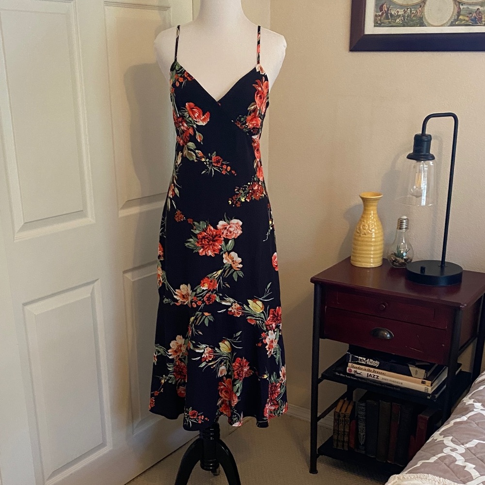 Lulus midi, size XS